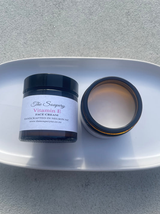 Vitamin E Face Cream with Hyaluronic Acid